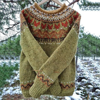 Women's Long Winter Sweater with Round Neck for Comfort and Warmth