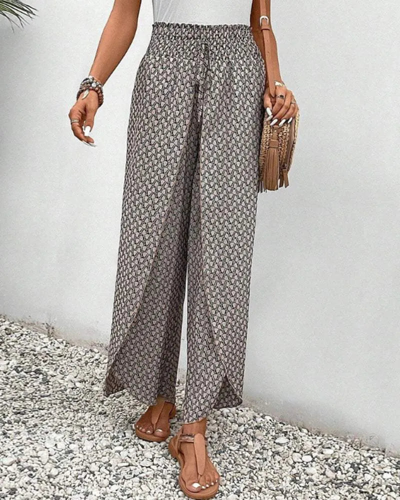 Perfect summer trousers for the Arab summer – comfortable design and a refreshing look