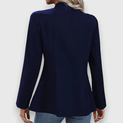 Elegant and Classic Women's Blazer – The Style That Lasts All Seasons