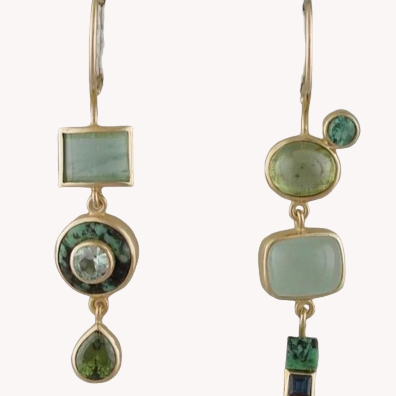 Vintage-style Green Pendant Earrings by Emily