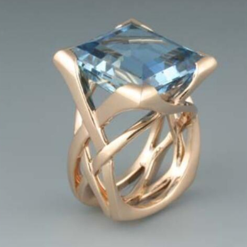 Andrea – Rose Gold Ring with Vintage Design and Stunning Blue Zirconia