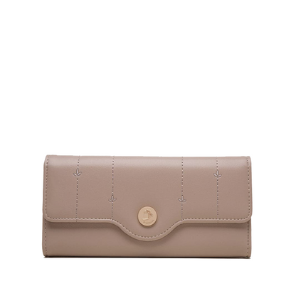 Small and Elegant Triangular Wallet for Easy Storage and Sophisticated Style