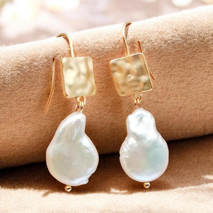 Astrea Earrings with Water Pearls in Stunning Vintage Style