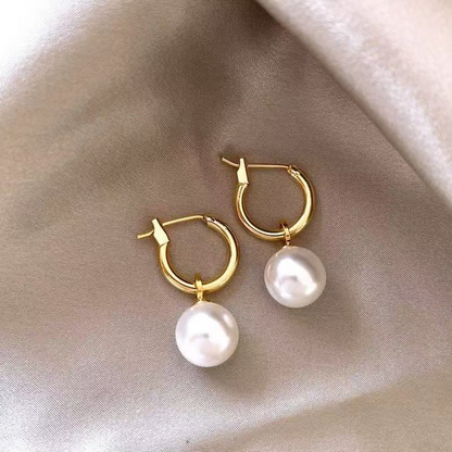 Ovi – Elegant earrings with engraved gold beads and no repairs