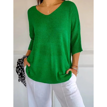 Kateria | Fashionable and Stylish Women's Shirt with V-Neck for Comfort and Perfect Style