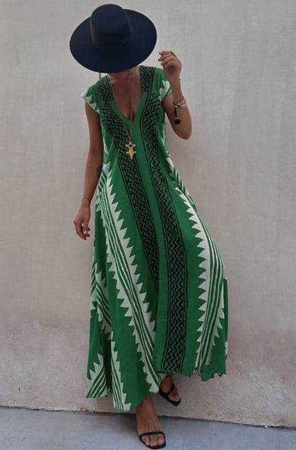 Luxury casual dress with an elegant V-neck suitable for all events