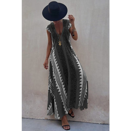 Luxury casual dress with an elegant V-neck suitable for all events