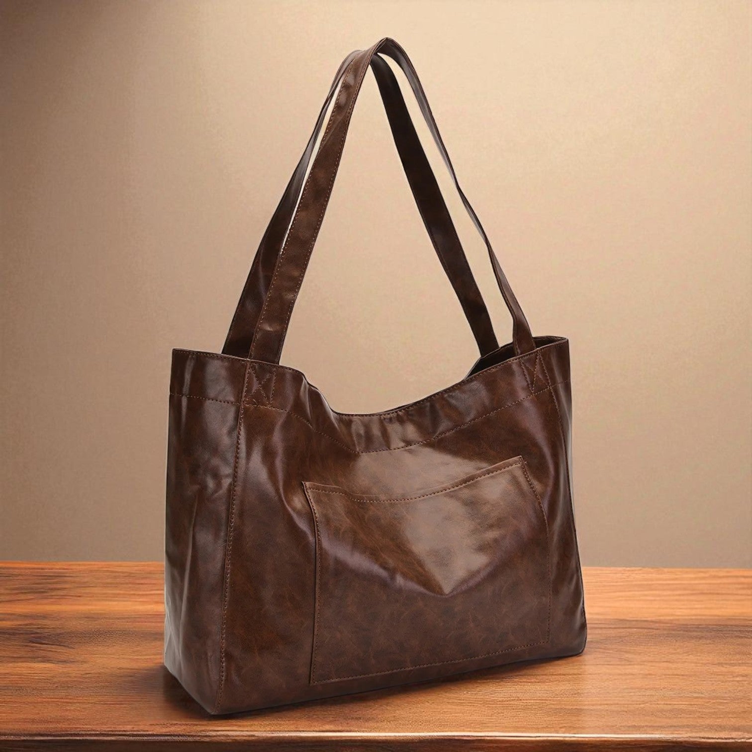 Aura Chain Adds Glow and Style | Elegant Vintage Shoulder Bag