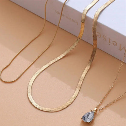 Three-layered gold-plated zirconia pendant necklace