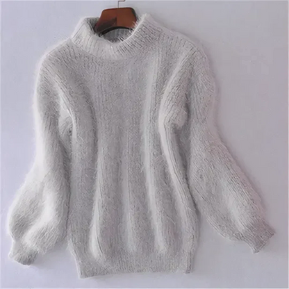 Elegant women's winter sweatshirt with long sleeves for warmth and comfort