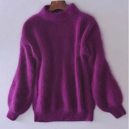Elegant women's winter sweatshirt with long sleeves for warmth and comfort