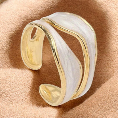 Chander - Elegant Vintage Style White Gold Ring