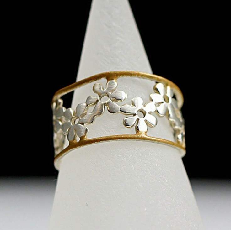 Sunflower ring with hollow design and unique Indian style