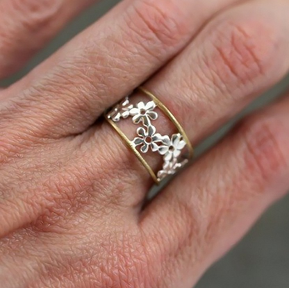 Sunflower ring with hollow design and unique Indian style