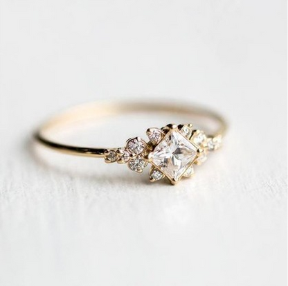 Daleian King Ring with Regal and Unique Design