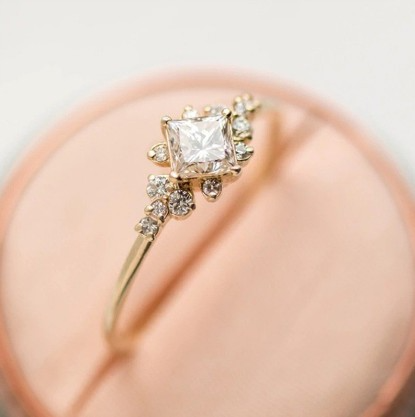 Daleian King Ring with Regal and Unique Design