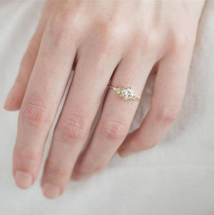 Daleian King Ring with Regal and Unique Design