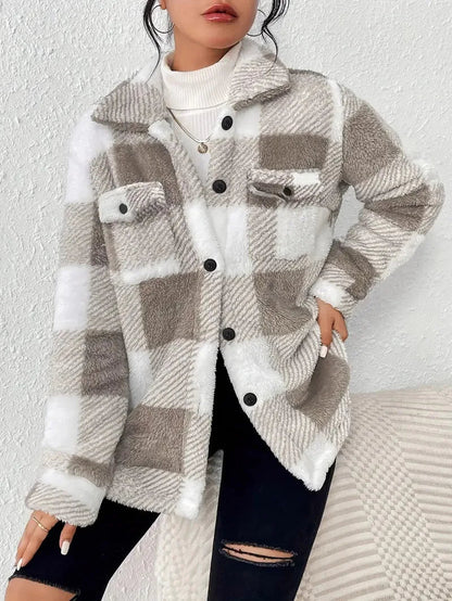 Stephanie | Warm and cozy furry jacket for relaxed days