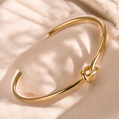 Bahami – Adjustable bracelet with a unique vintage tie design