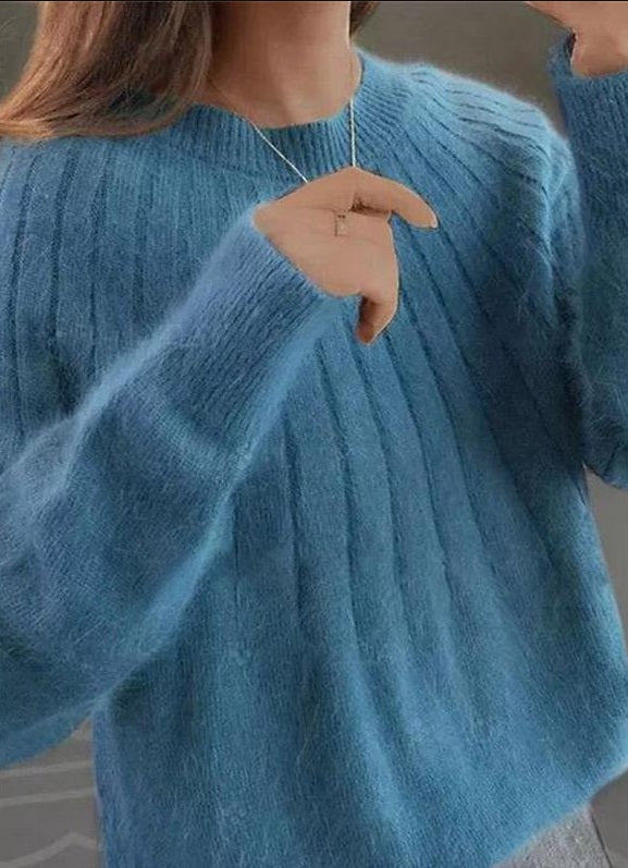 Chenti | Women's Sweatshirt Made from Soft and Comfortable Wool Knit for Stylish and Cozy Designs