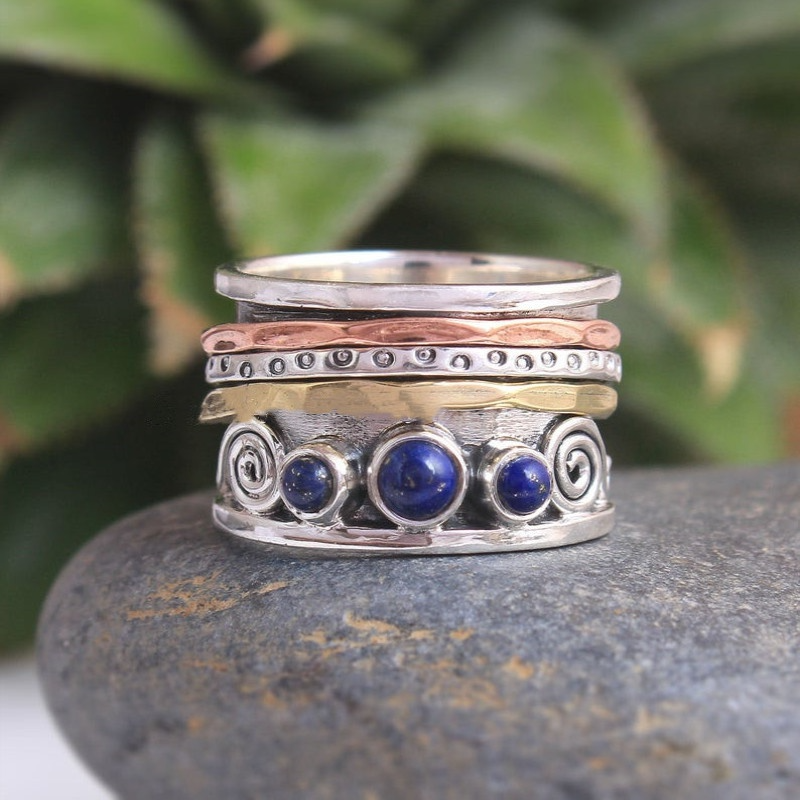 Dorothy – Stunning Meditation Ring with Sapphire Stone for Calmness and Comfort