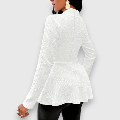 Elegant and Chic Women's Blazer for a Stylish Look