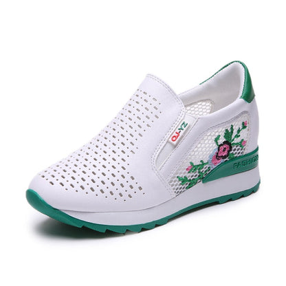 Orthopedic Cozy Stroller with Flower Decoration for Peaceful and Relaxing Sleep