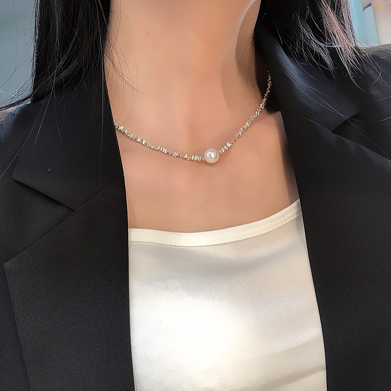 Galiorona - Elegant Necklace with Luxury Pearls