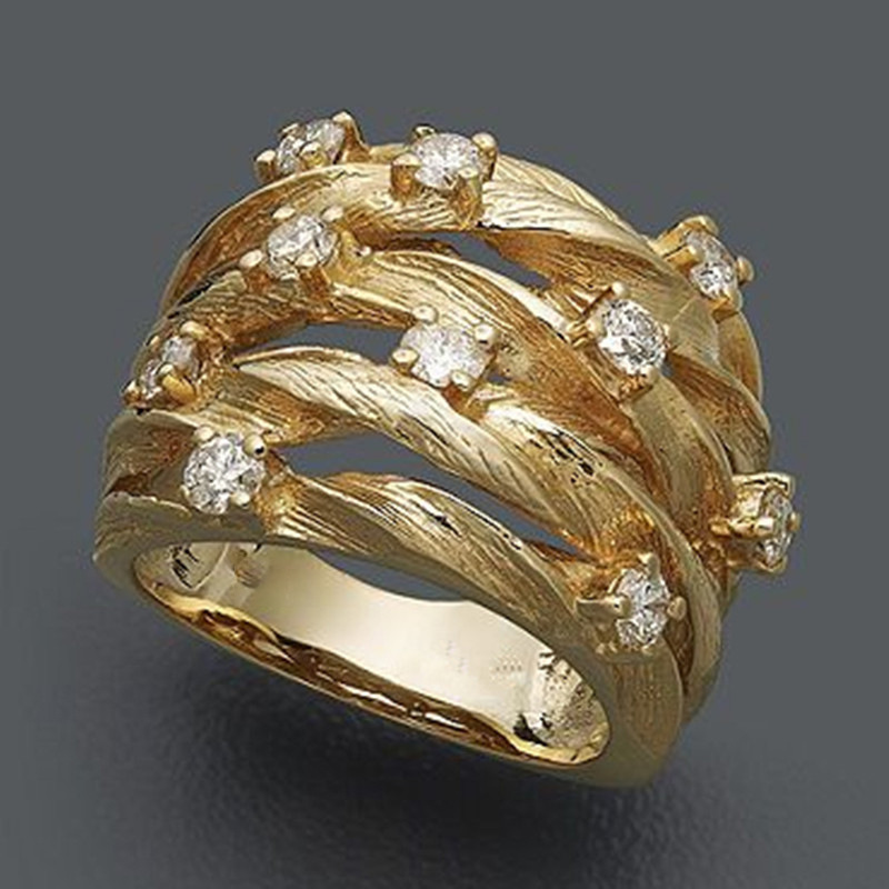 Unique Vintage Gold Ring with Stunning Gwendoline Design