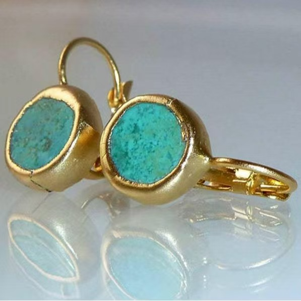 Carolina Earrings in Vintage Fashion with Gold Turquoise Touch