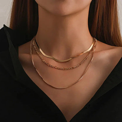 Gizel – Luxury Necklace Made of Vintage Gold in 3 Pieces
