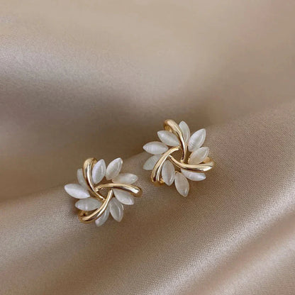 Elegant and Stunning Rectangular Cartilage Hoop Earrings in Gold Plating