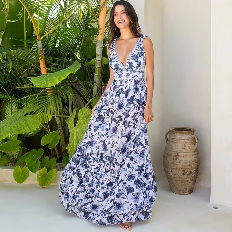 Cary - Floral Pattern One-Piece Swimsuit with V-neck and Elegant Design