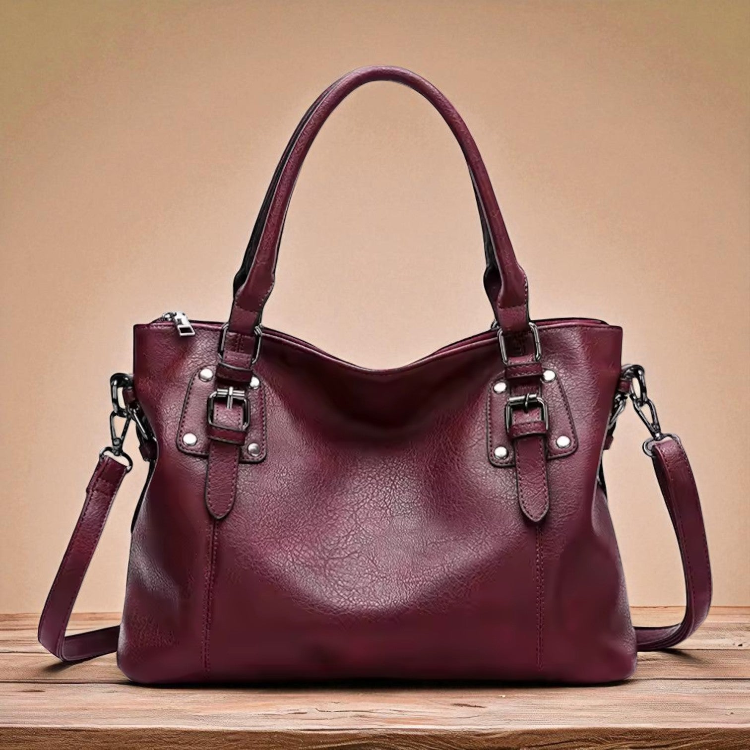 Elegant and Luxurious Shoulder Bag from Siena – Perfect Style for Any Occasion