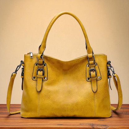 Elegant and Luxurious Shoulder Bag from Siena – Perfect Style for Any Occasion