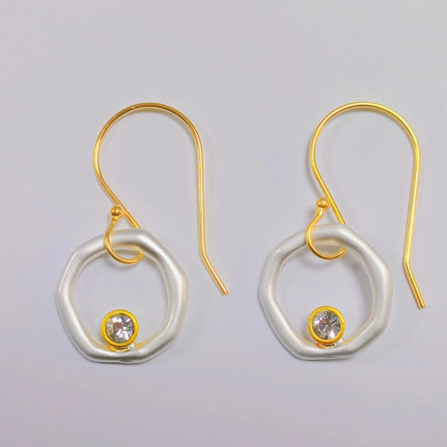 Luella – Luxurious Zirconia Earrings in Gold and Silver with Unique Vintage Style