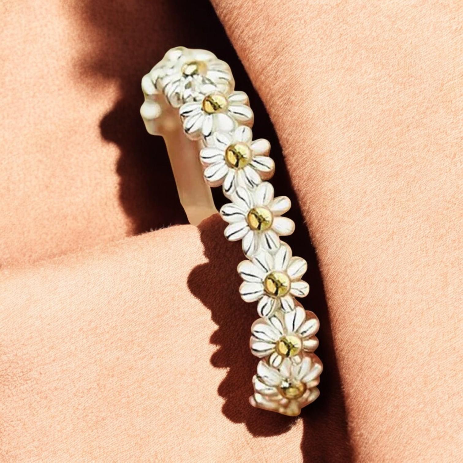 Magdalena – Stunning Ring with Handcrafted Enamel Beads and a Romantic Flower