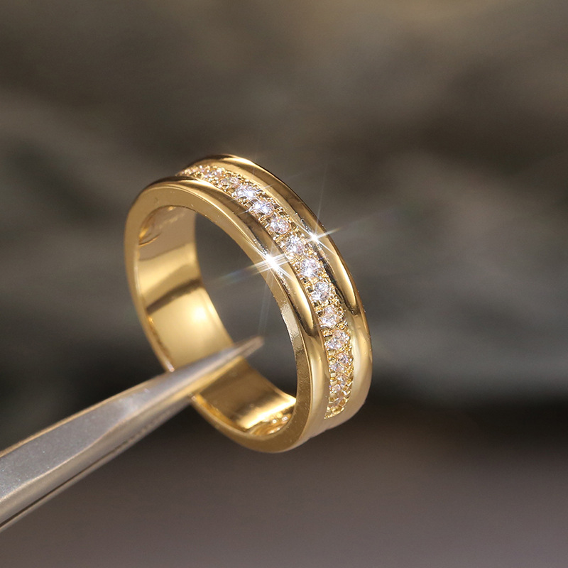 Merlot – Elegant Designer Ring with Double Zirconia for a Expression of Elegance