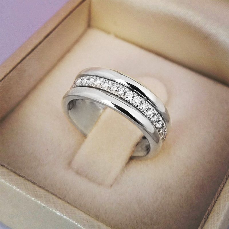 Merlot – Elegant Designer Ring with Double Zirconia for a Expression of Elegance