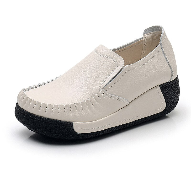 Stylish flat orthopedic moccasins for women for maximum comfort