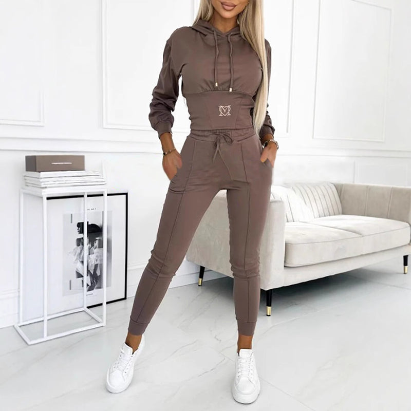 Moriah - Elegant Outer Jacket with Unique Emblem and Fashionable Hood Corner
