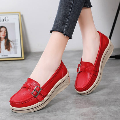 Orthopedic insoles with a padded platform for maximum comfort and optimal support