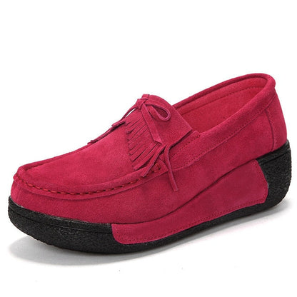 Fashionable orthopedic shoes for women with platform and modern seam design - Kossey