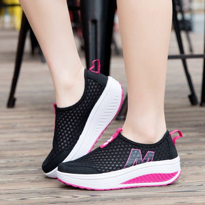 Thick orthopedic shoes for maximum comfort and long-lasting durability