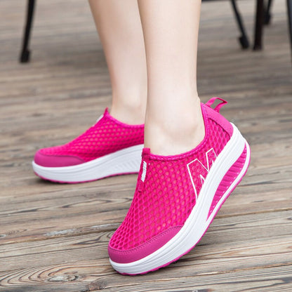 Thick orthopedic shoes for maximum comfort and long-lasting durability