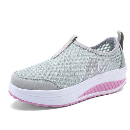 Thick orthopedic shoes for maximum comfort and long-lasting durability