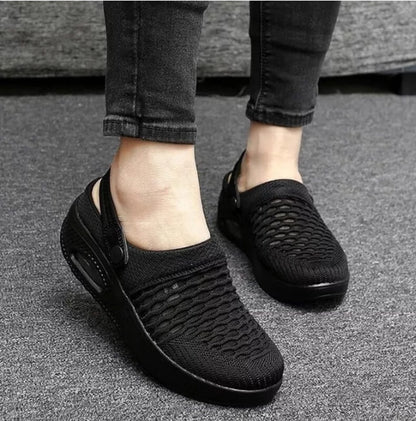 Lightweight orthopedic shoes with comfortable and optimal rotation