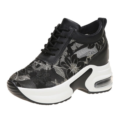 Luxury lace shoes for maximum comfort and elegant lightweight aesthetics