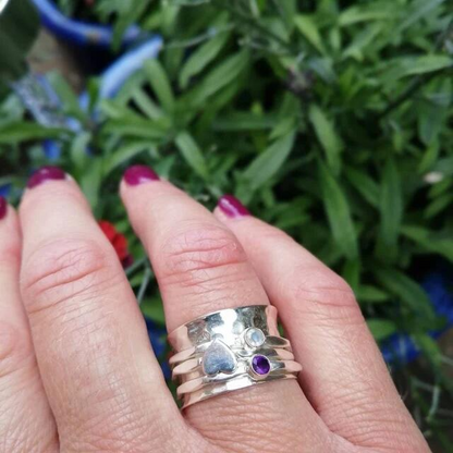 Palisity - Heart-shaped Ring with Stunning Rotating Design