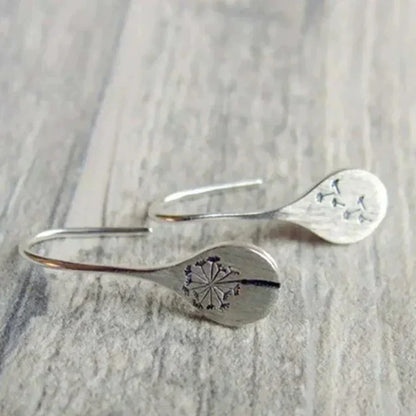 Pluma – Elegant Floral Leaf Earrings in Luxury Silver